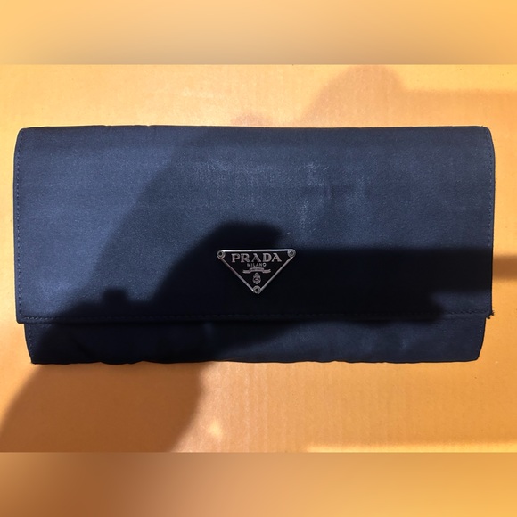 Women’s Prada Wallet - Picture 1 of 11